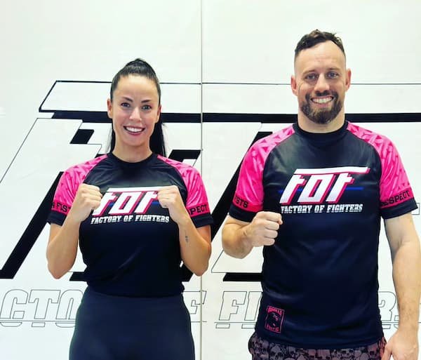 Clase en grupo en Factory of Fighters